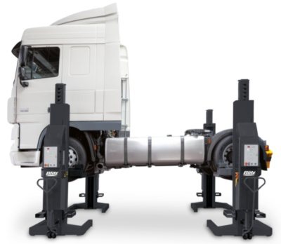 Комплект подкатных колонн Blitz HydroLift S3 (4шт по 6,2т.). Беcпроводные. Комплект подкатных колонн Blitz HydroLift S3 (4шт по 6,2т.). Беcпроводные.